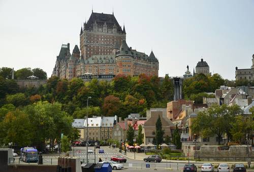 Quebec family tax forms with children, representing family and child tax credits in Quebec